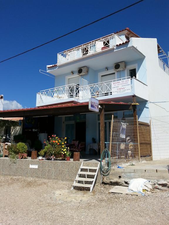 Elena Studios Tarti Екстериор снимка